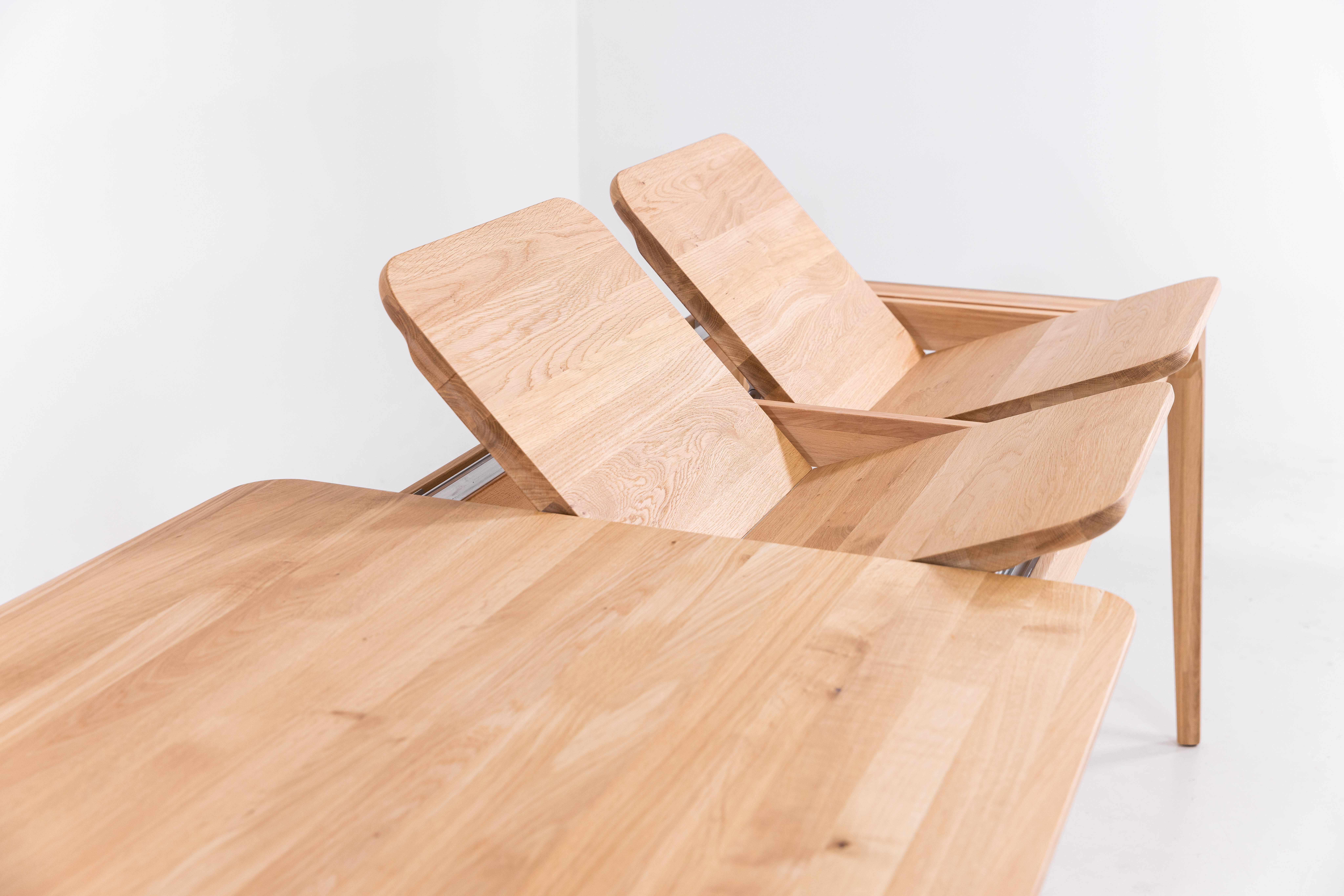 Mueble de madera maciza Veskor