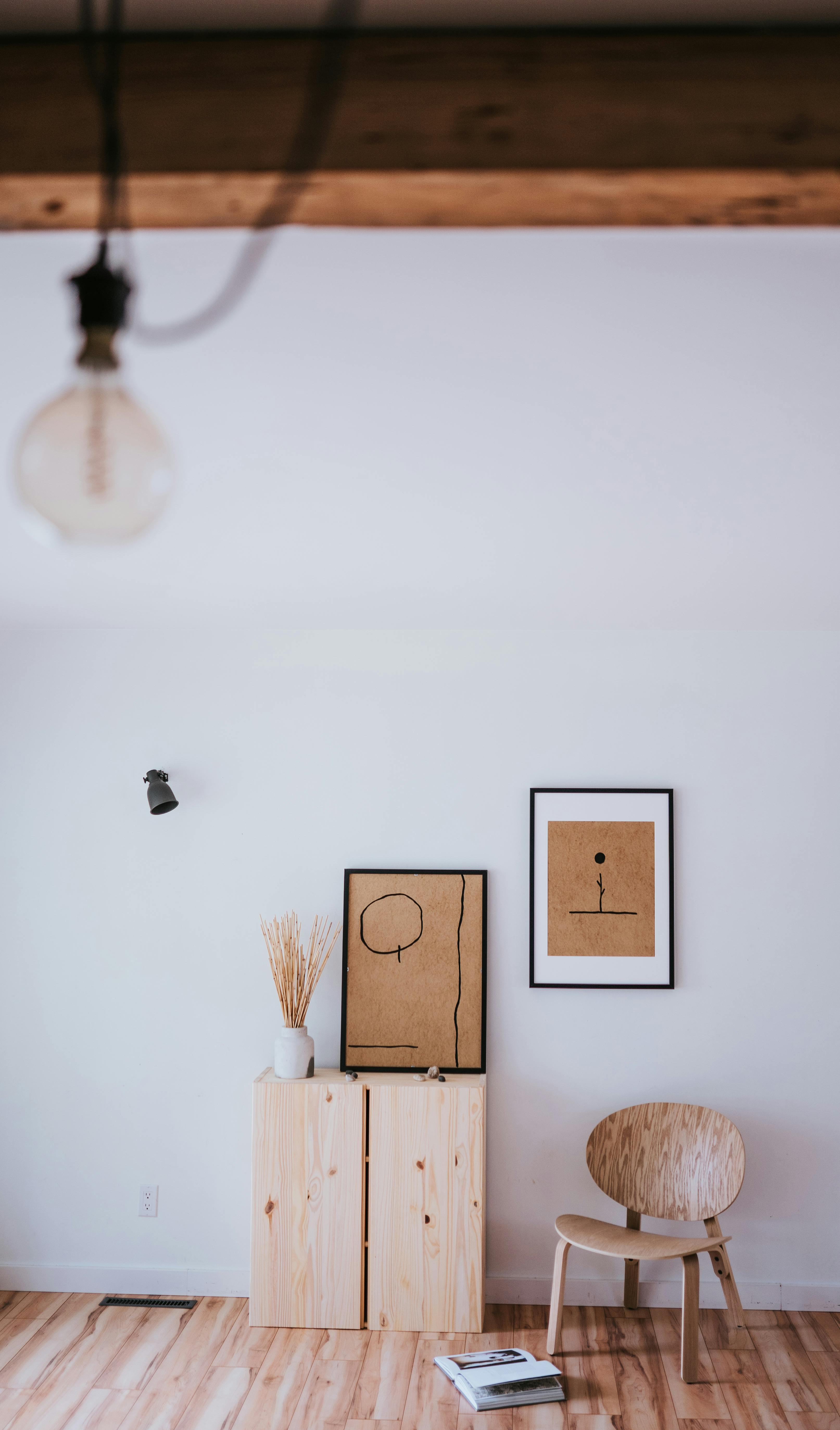 Mueble de madera maciza Veskor