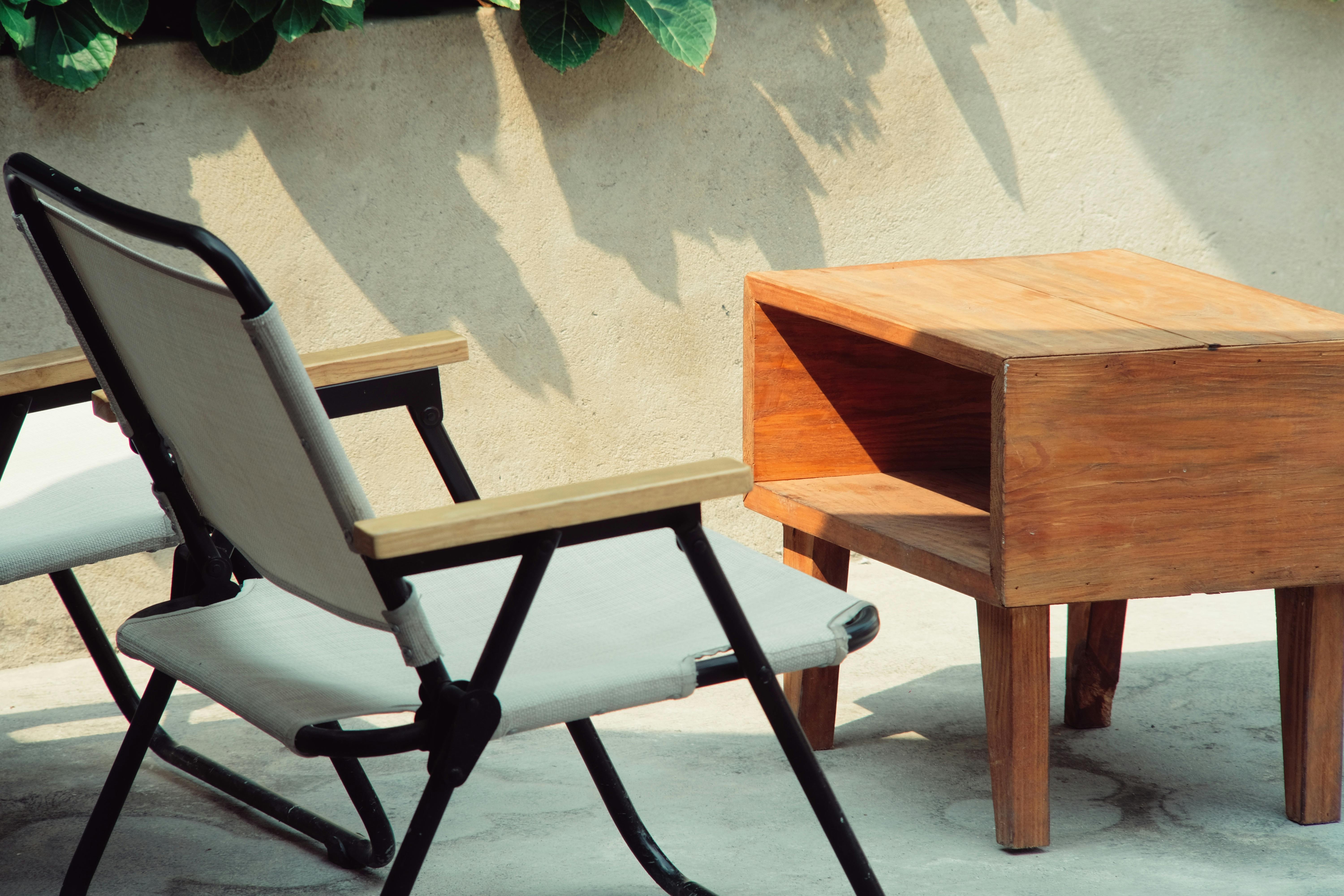 Mueble de madera maciza Veskor
